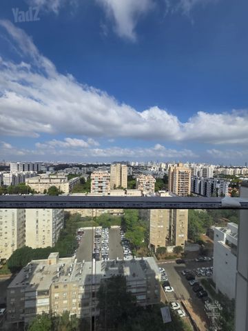 דרך לוי אשכול 