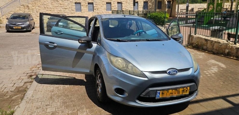 מודעת רכב פורד פיאסטה
