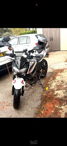 מודעת רכב קאוואסאקי Z400