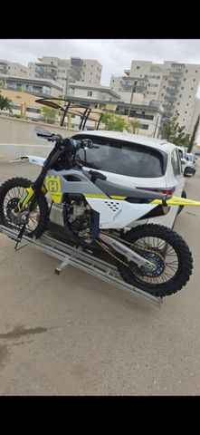 מודעת רכב הוסקוורנה FE350