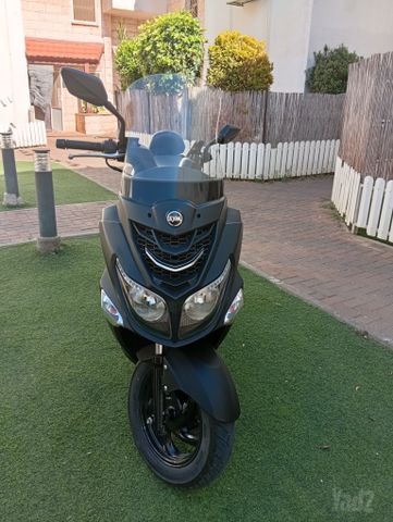 מודעת רכב סאן יאנג ג'וי רייד 200