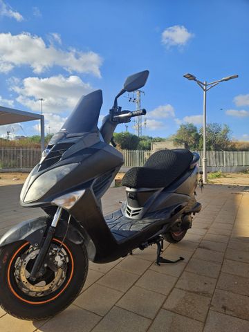 מודעת רכב סאן יאנג 125ADX