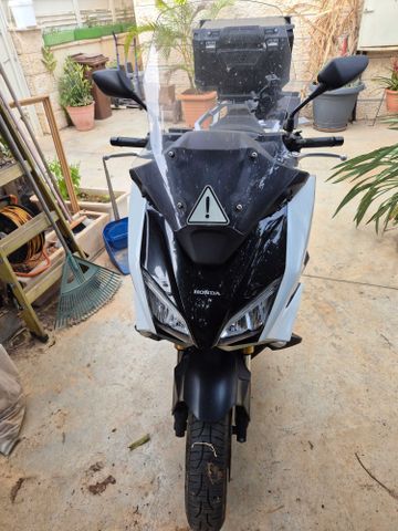 מודעת רכב הונדה FORZA750