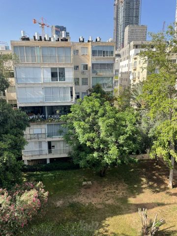 דירה למכירה בתל אביב יפו — 4