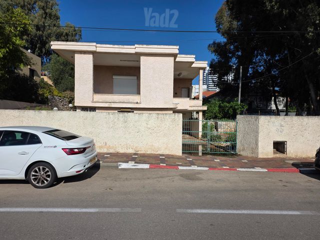 ביאליק 73
