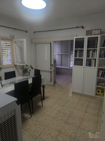 דוד רמז 8