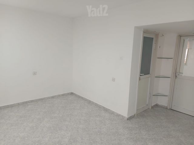 עמיחי 22