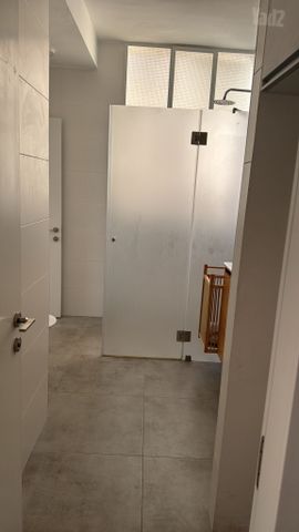 תמונה 2 של דירת 4.5 חדרים להשכרה בתל אביב יפו