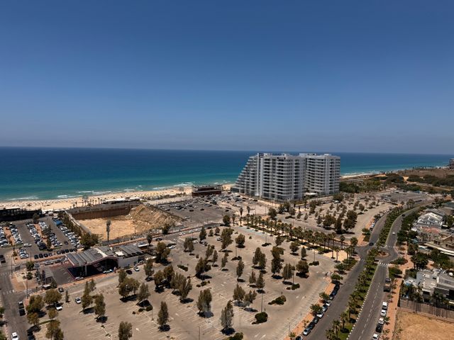 השייטת 8
