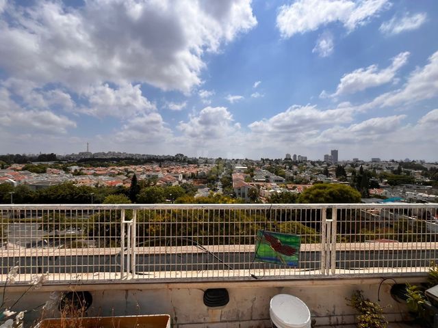 רוממה 