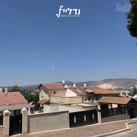 החלוצים 18