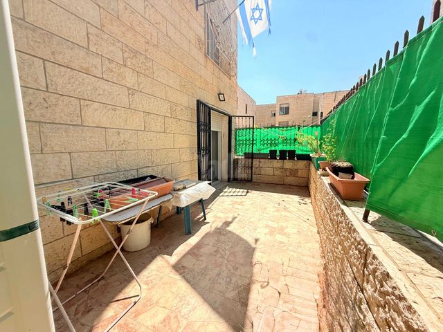 שוהם 