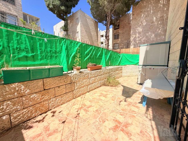 דירת גן למכירה בירושלים (תיווך) — 4