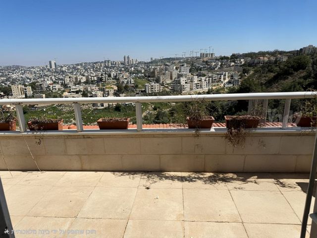 דירת גן למכירה בירושלים (תיווך) — 2
