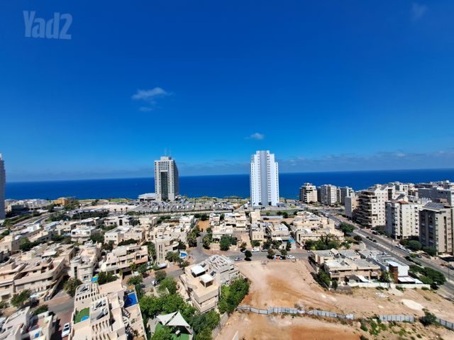 דירה, נוף הטיילת, נתניה