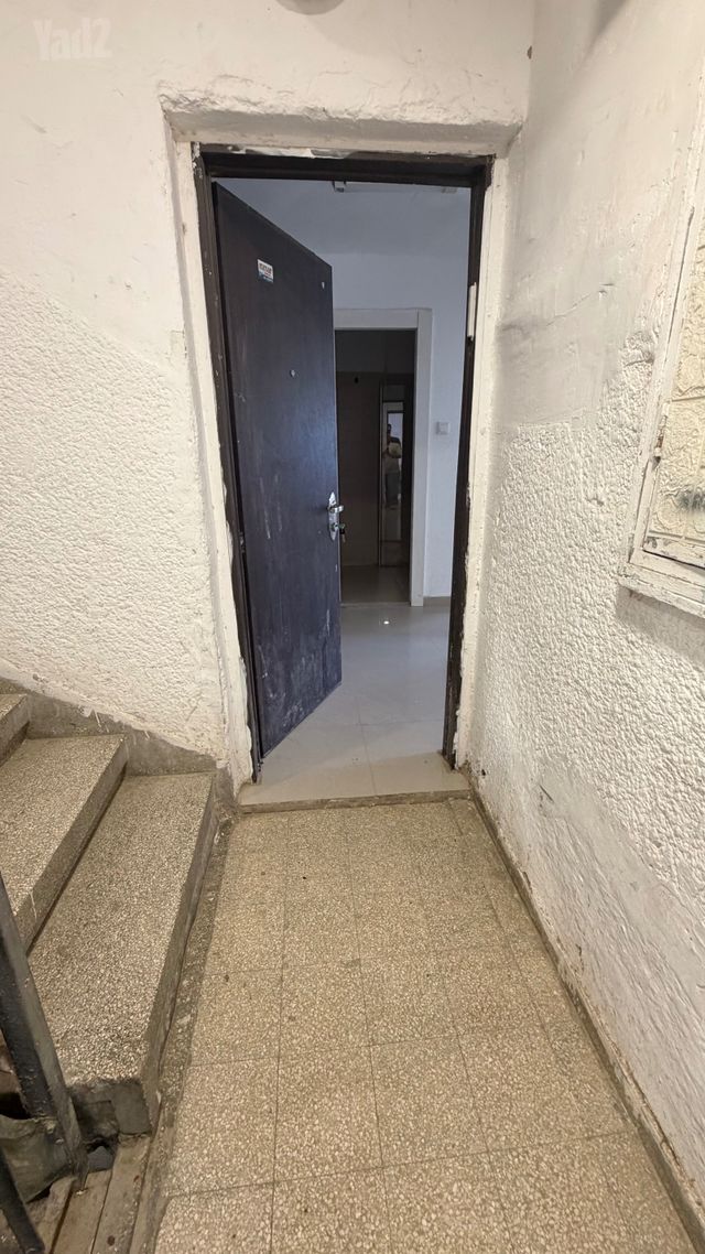 דירת גן, רחבת הסוכנות, הנצחון, דימונה