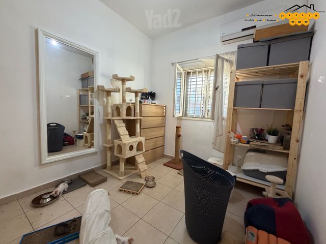 Rehovot, Israel 8