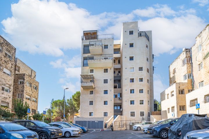 דירה להשכרה בירושלים (תיווך) — 4