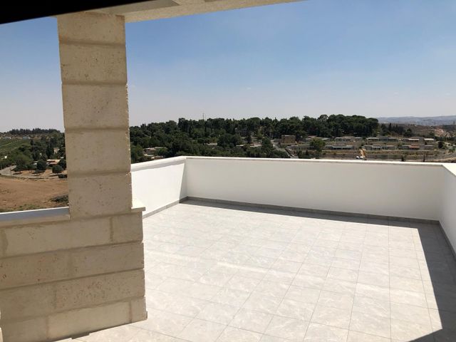 תמונה 4 של דירת 5 חדרים להשכרה בירושלים