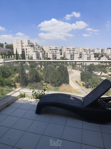 קורץ 