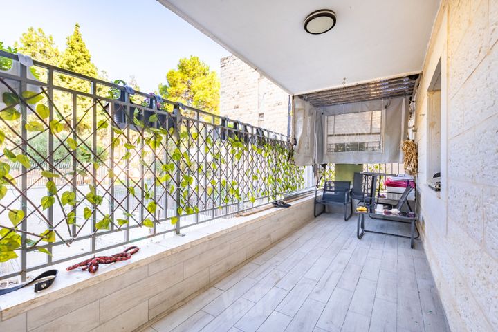 דירה להשכרה בירושלים (תיווך) — 2