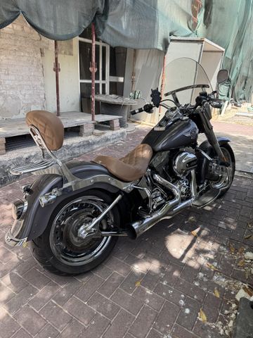 מודעת רכב הרלי דיווידסון פאט בוי 1690