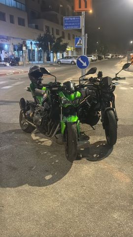 מודעת רכב קאוואסאקי Z900