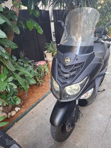 מודעת רכב סאן יאנג ג'וי רייד 200