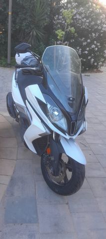 מודעת רכב קימקו דאון-טאון 350