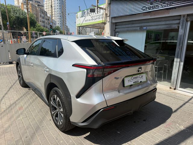 מודעת רכב טויוטה bZ4X 2