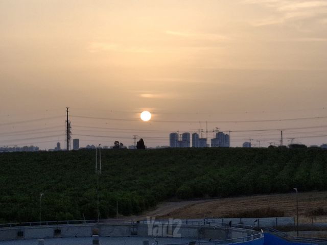 עופרה 10
