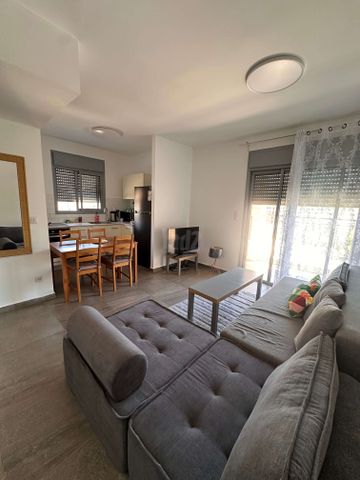 סמטת ים סוף 8