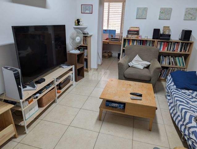 חיננית 5
