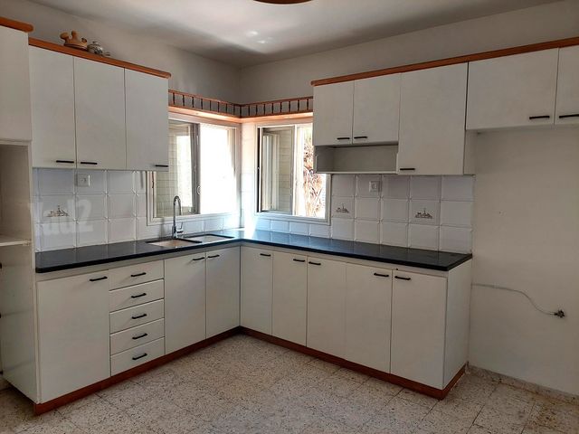 דירה, משה שרת 50, קרית חיים מזרחית, חיפה