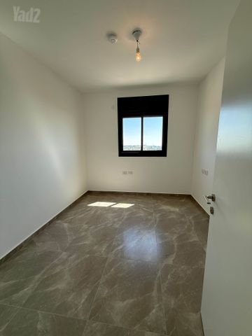 תמונה 7 של דירת 4 חדרים להשכרה בירושלים