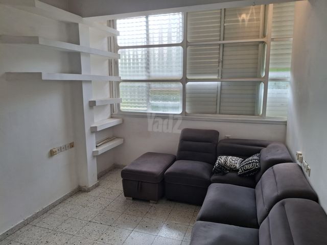 דירה, מרים 11, שכונת חשמונאים, מרכז העיר א, רמת גן
