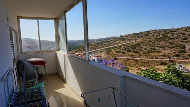 דירה, החרוב 26, עץ אפרים, עץ אפרים