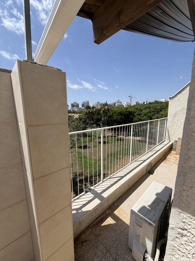דירה, רעות 18, מגדיאל, הוד השרון