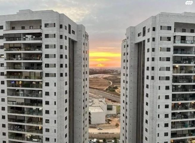דירה, נאות שמיר, רמלה