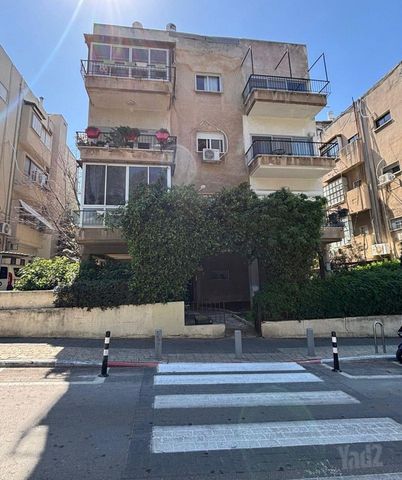 אליהו ספיר 8