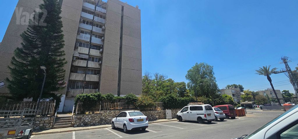 שדרות מלכי ישראל 147
