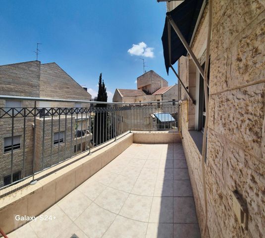 דירה למכירה בירושלים (תיווך) — 2