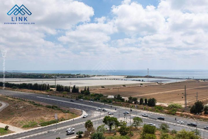 אלמוג
