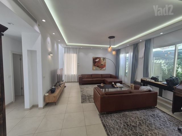 הנוטר 1
