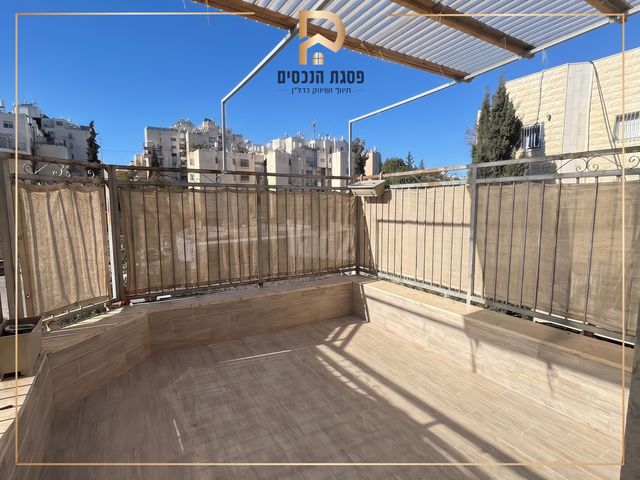 דירה למכירה בירושלים (תיווך) — 2