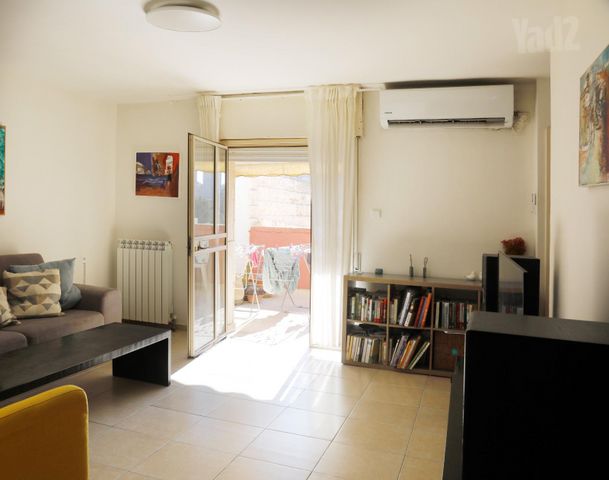דירה להשכרה בירושלים (תיווך) — 2