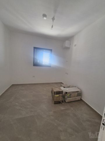 יצחק ארנסט נבנצל 1