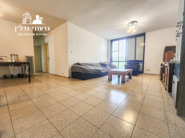 Givatayim, Israel 2