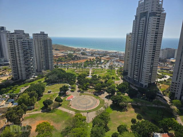 יצחק שדה 