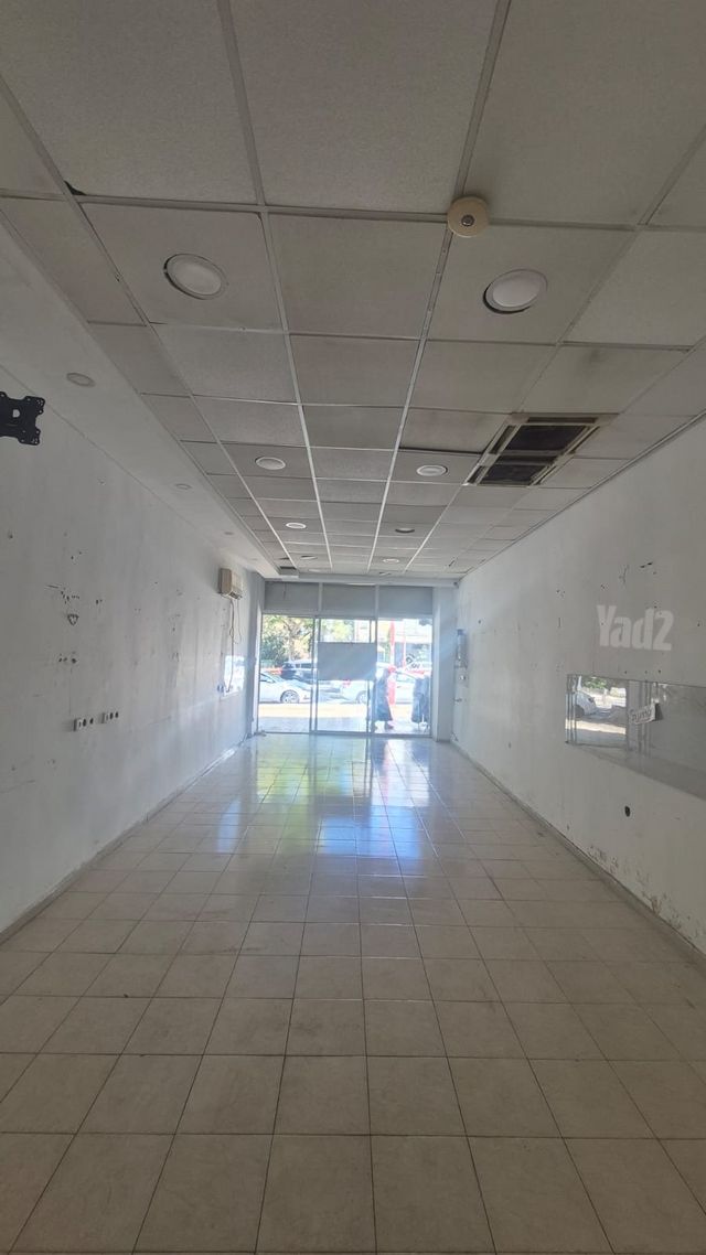 חנויות/ שטח מסחרי, רוגוזין 9, רובע א', אשדוד